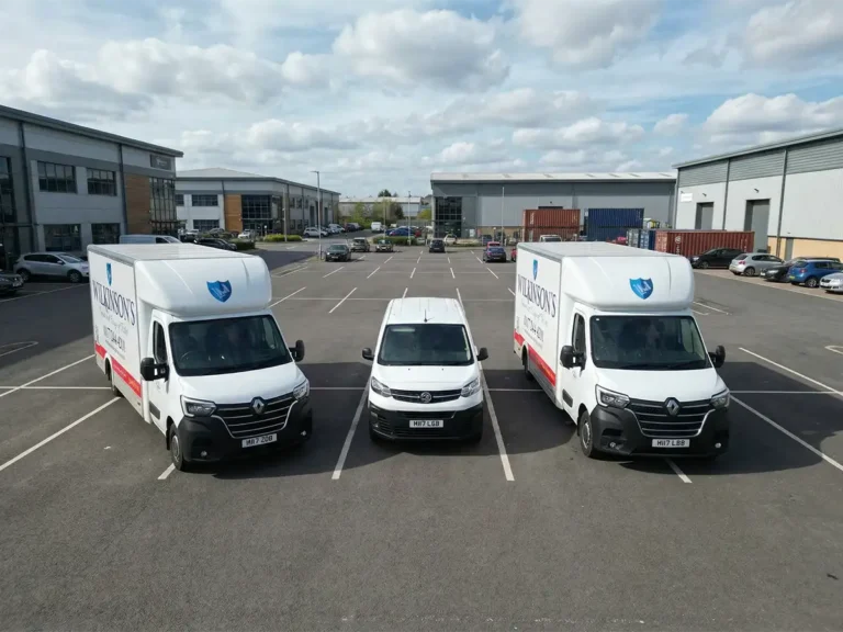 Avoid common van hire mistakes in Bristol. Learn how to choose the right van, understand insurance, and plan ahead for a smooth hire experience.